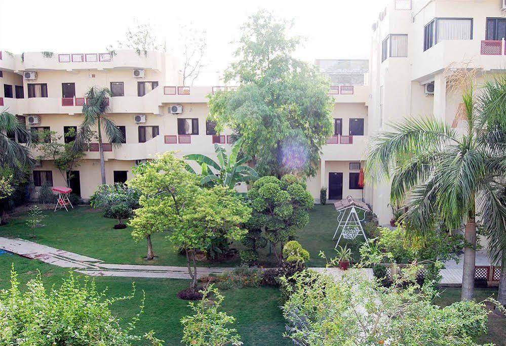 Hotel Palms Jaipur Exterior photo